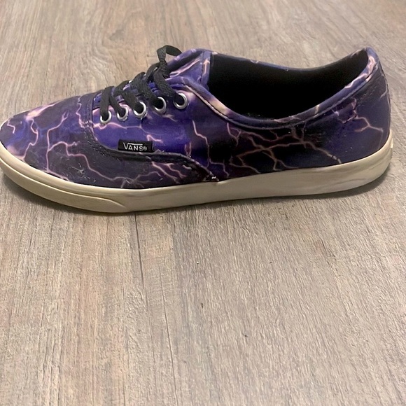Lightning Bolt Purple and Black Vans - Picture 2 of 10